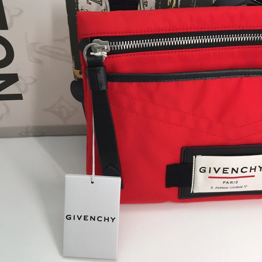 NWT Givenchy Red Downtown Flat Crossbody Bag Men’s Authentic